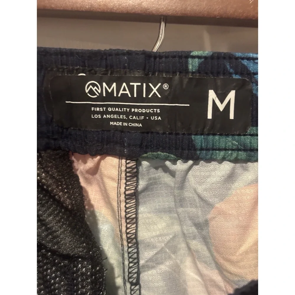 Matix Shorts Performance Hybrid Board‎  Swim Trunks Floral Hawaiian Men's Medium